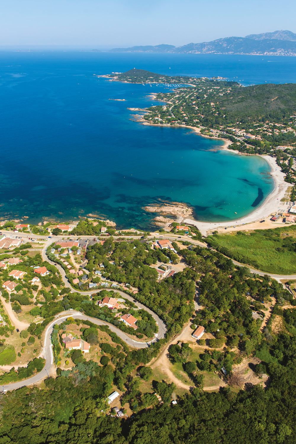 Vue aérienne du Ruppione et de la rive sud