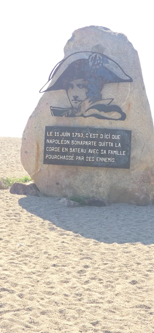 Départ Napoléon près d'Alta Rocca, repère historique sur la rive sud